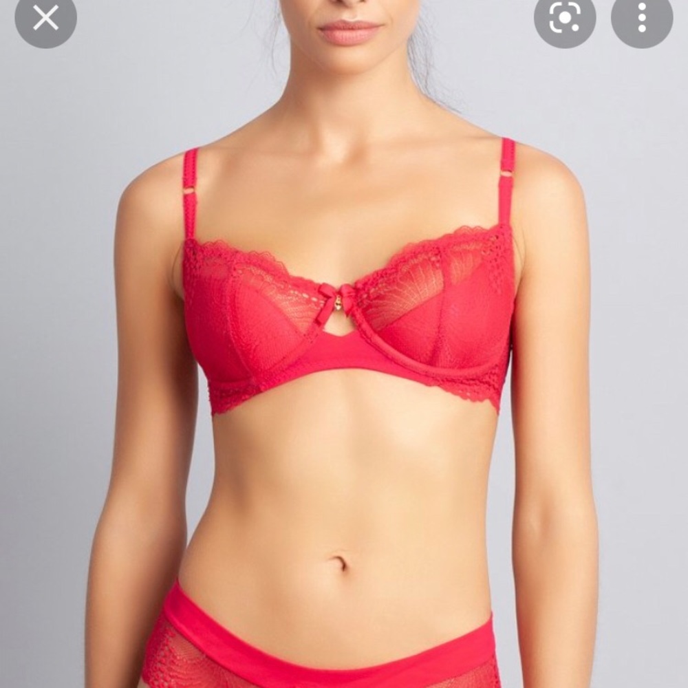 Charade (Change) Nabiya bra in red lace size 28J